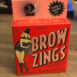 Benefit Brow Zings
